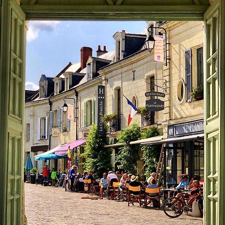 Logis Hotel La Croix Blanche Fontevraud Bagian luar foto