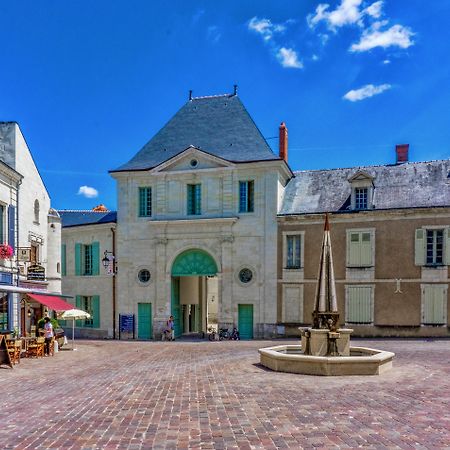 Logis Hotel La Croix Blanche Fontevraud Bagian luar foto