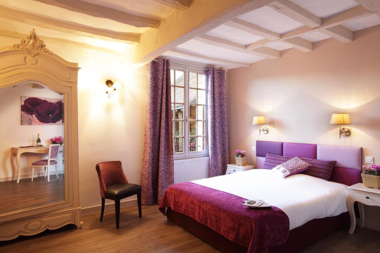 Logis Hotel La Croix Blanche Fontevraud Ruang foto