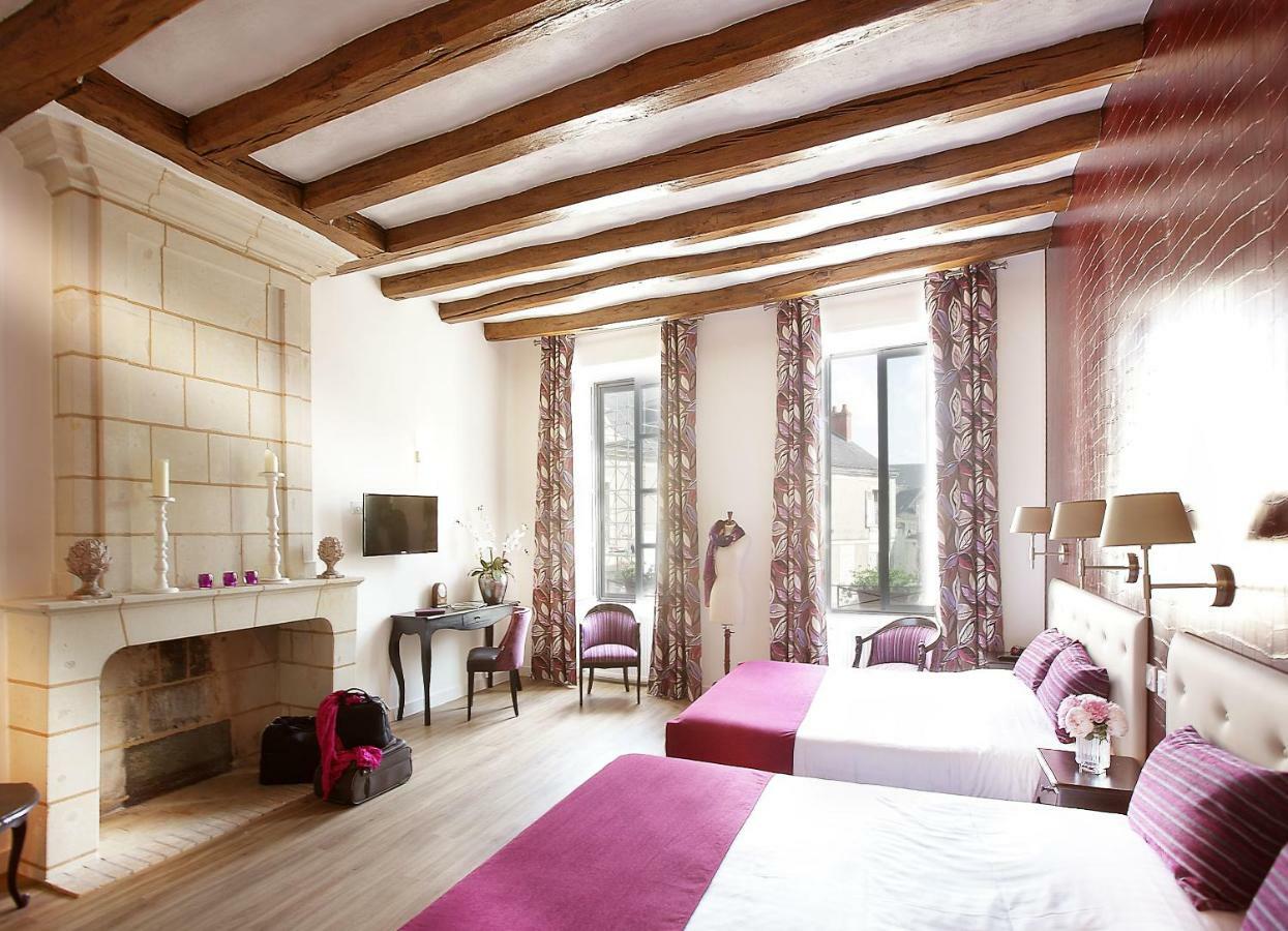 Logis Hotel La Croix Blanche Fontevraud Bagian luar foto
