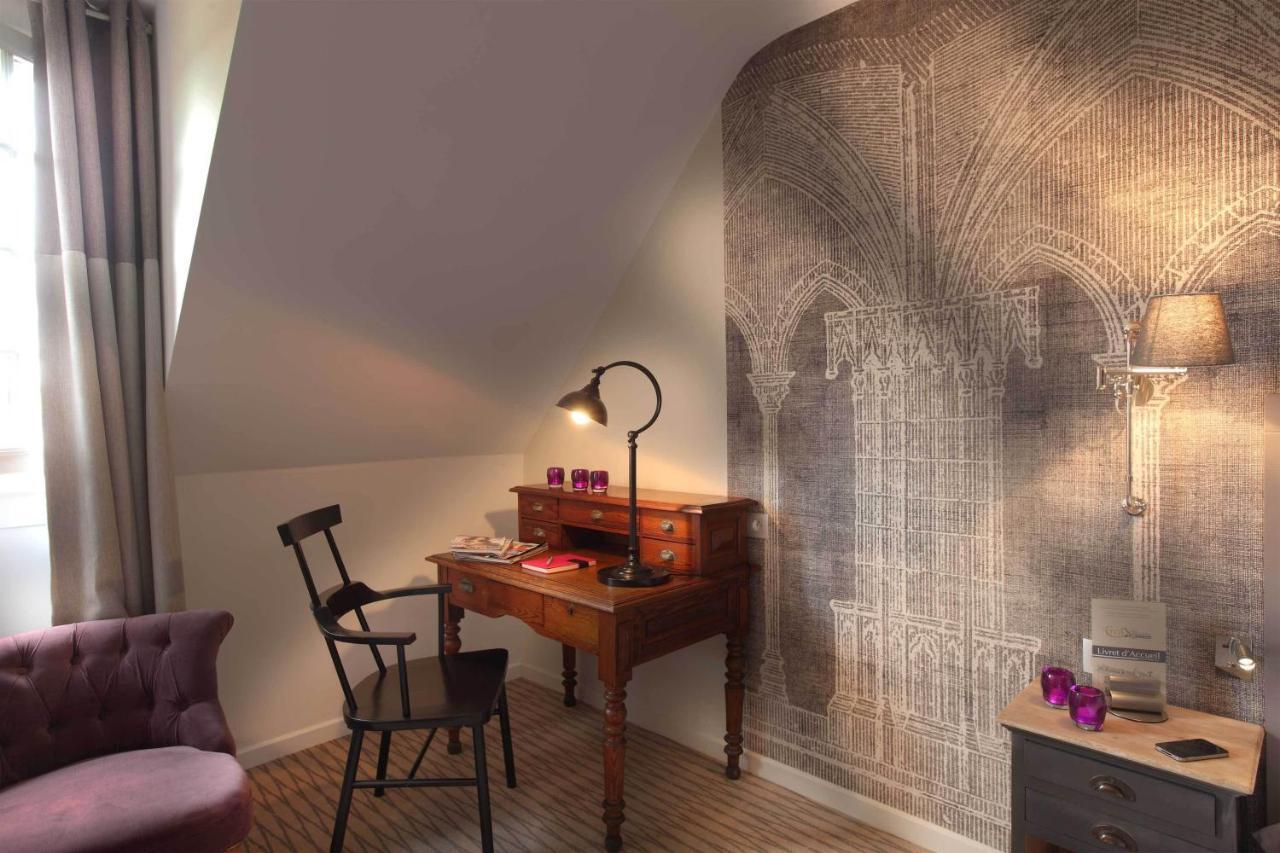 Logis Hotel La Croix Blanche Fontevraud Ruang foto
